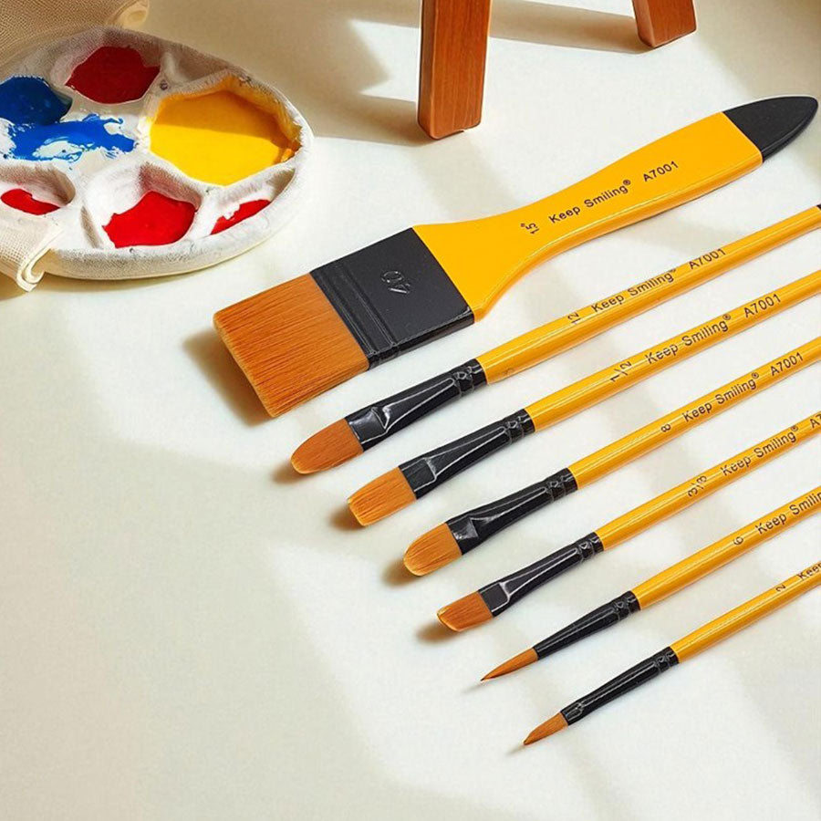 Keep Smiling Artist Brush Set - Suitable for Water, Acrylic & Oil Color
