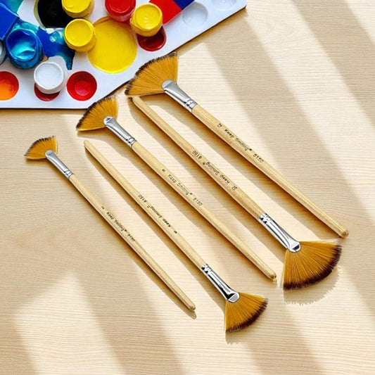 Keep Smiling Art Brushes - Suitable for Water, Acrylic & Oil Paints
